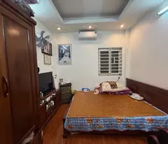 Bán đất tặng nhà Ngọc Thụy- Phân Lô- Dân Xây -50m 3 tầng nhỉnh 8 tỷ(TL)