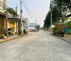 Chính chủ bán gấp 100m2 giá 2 tỷ phun thổ cư tại trường Lục Quân