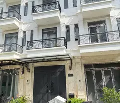 BÁN NHÀ PHỐ SANG TRỌNG 7PN DÒNG TIỀN 20TR/THÁNG – GIÁ CHỈ 6.5 TỶ - Q.12, HỒ CHÍ MINH