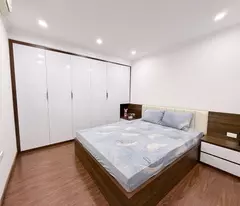 Bán nhà đẹp Hồng Tiến- Full NT- Dân xây- Gara- sát phố- 45m 5 tầng- nhỉnh 12 tỷ(TL)