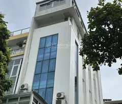 Cho thuê văn phòng 110 mét tại tầng 1 số nhà 38 ngõ 110 Trung Kính, Yên Hòa, Hà Nội.