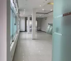 Cho thuê văn phòng 110 mét tại tầng 1 số nhà 38 ngõ 110 Trung Kính, Yên Hòa, Hà Nội.