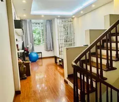 Bán nhà phố Nguyễn Lương Bằng, Đống Đa, gần phố, kinh doanh, 35m, 5 tầng, 9.3 tỷ