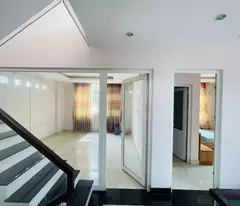 Bán nhà Biệt thự - hẻm 8m Dương Đức Hiền - DT: 13x12m, 3 Tầng, CN 150m2, chỉ 18,5 tỷ.