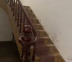 Cho thuê Nhà số1 , ngõ 103 , đường Nguyễn thị Minh Khai, TP. Vinh, Nghệ An.