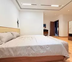 Hoàng hoa thám 46m x5 tầng thang máy-full nội thất-11,9 tỷ-2 mặt ngõ,30m ra phố