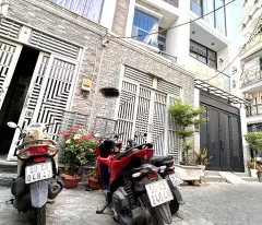 NHÀ ĐẸP VÀO Ở NGAY CHỈ 5.2T- Đ.TÔN ĐẢN NGANG 4.2M- LƯU THÔNG RA Đ.SỐ - KHÁNH HỘI- HOÀNG DIỆU-