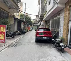 Sang nước ngoài định cư bán 37,6m2 nhà C4 cách 1 nhà ra đường Trâu Quỳ, Gia Lâm