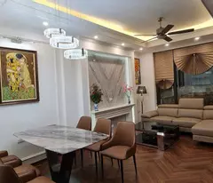 Bán nhà Nguyễn Văn Cừ 75m 6 tầng thang máy ô tô qua hơn 15 tỷ