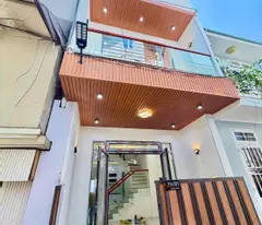 NHÀ MỚI TRUNG TÂM P9 – GẦN HỒ XUÂN HƯƠNG – Ở LIỀN