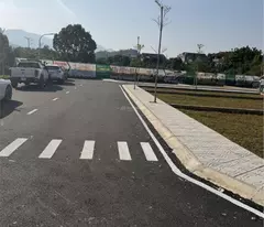 Nhanh chóng lô đất 100m2 gần Quốc Lộ 21, khu vực trung tâm Hòa Lạc. Phù hợp xây trọ, đầu tư sinh