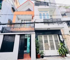 BÁN NHÀ 3 TẦNG PHONG CÁCH BIỆT THỰ MẶT TIỀN HXH Đ.LÊ THỊ RIÊNG, QUẬN 1- DT 99M2 NGANG 4.2M*24M SH