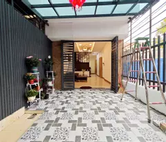 BÁN NHÀ 3,5 TẦNG TRUNG LỰC, HẢI AN  LÔ GÓC 2 MẶT NGÕ  Ô TÔ VÀO CỬA