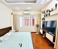 Bán nhà kim ngưu 5 tầng dân xây lô góc 3 thoáng 5M ô tô tránh hai bà trưng