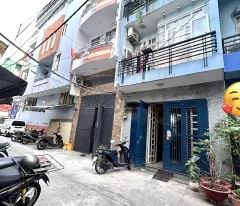BÁN NHÀ Đ.SỐ- MẶT TIỀN XE HƠI ĐẬU CỬA- NHÀ ĐẸP VÀO Ở NGAY- THÔNG RA KHÁNH HỘI - HOÀNG DIỆU- NGUYỄN