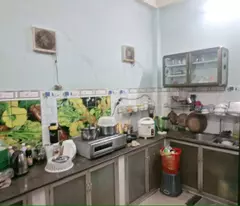 BÁN NHÀ Đ.SỐ- MẶT TIỀN XE HƠI ĐẬU CỬA- NHÀ ĐẸP VÀO Ở NGAY- THÔNG RA KHÁNH HỘI - HOÀNG DIỆU- NGUYỄN