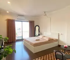 BÁN NHÀ HÀNG XÓM VINHOME – DÒNG TIỀN 200TR  GARA Ô TÔ – MẶT TIỀN RỘNG – HƠN 9 TỶ CHÚT XÍU