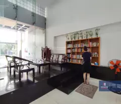 Sẵn nội thất thẩm mỹ viện xịn, nhà mới 2 tầng, diện tích khủng 494m2-Q10
