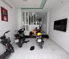 Bán nhà hẻm gần chợ Phạm Thế Hiển P4Q8 P.Chánh Hưng