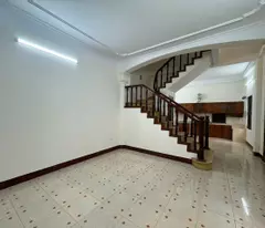 BÁN NHÀ NGUỴ NHƯ KON TUM, DT40M2 5T PHÂN LÔ VỈA HÈ, OTO TRÁNH, KINH DOANH, VP, NHỈNH 20 TỶ