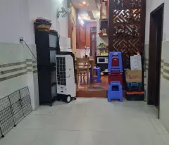 Bán nhà 2 tầng, 62m2, hẻm xe hơi Sô 4, Bình Hưng Hòa B, Bình Tân: Giá 5 tỷ, sổ hồng, 2PN, 2WC. Gọi