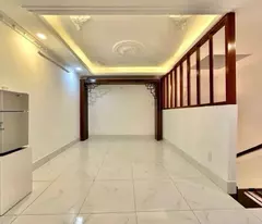 NHÀ ĐẸP LUNG LINH  – NGANG 5,2M – HẺM XE HƠI 6M CHỈ 7 TỶ