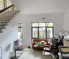 Bán nhà Hoàng Như Tiếp- Kinh doanh- sát phố - Dân xây 100m 3 tầng nhỉnh 17 tỷ(TL)