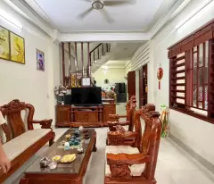Bán nhà dân xây ngay chợ Bồ Xuyên vào đường oto gần 50m2, giá chỉ 3,x tỷ