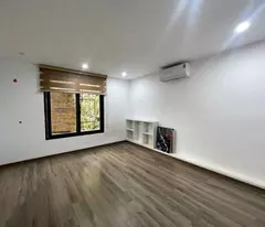 tập thể nghĩa tân 60m 2 ngủ giá 4,5 tỷ ô tô đỗ chân tòa