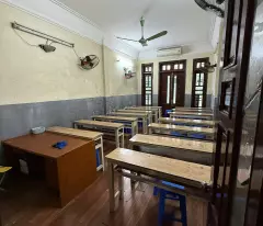 Chính chủ cho thuê nguyên căn Nhà mặt phố Bà Triêu.