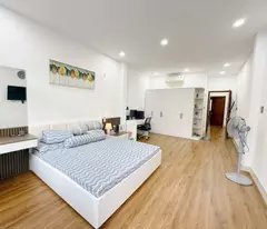 Nhà Bồng Sao, Phân Lô ngang 5m, 4 tầng gần công viên, chỉ 9 tỷ 4 - 0931172218