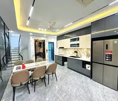 Bán nhà 6 tầng thang máy Hoàng Hoa Thám, Ba Đình, nhà xây mới, sẵn nội thất, 38m, 11.3 tỷ