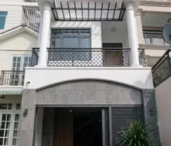 GIÁ 9.X TỶ- SIÊU PHẨM GẦN PHÚ MỸ HƯNG- QUẬN 7- NHÀ 4T- DT 5 X 13- ĐƯỜNG XE TẢI.