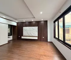 Bán nhà khuyến lương 6 tầng thang máy long lanh lô góc ô tô đỗ cửa hoàng mai
