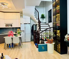 Lô góc 3 thoáng nhà trung tâm Ngọc Lâm nội thất sịn chỉ 8đ