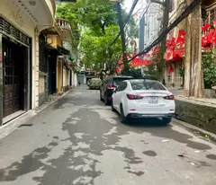 Lô góc 3 thoáng nhà trung tâm Ngọc Lâm nội thất sịn chỉ 8đ