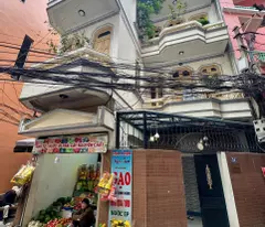 Nhà phố Rẻ cần bán Gấp đường Nguyễn Trãi, Ngay cạnh Ngã Tư Sở Chủ đang kẹt Ngân Hàng cần bán nhanh