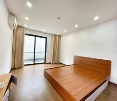 Bán nhà Hoa Lâm 35m 5 tầng lô góc ô tô tránh hơn 9 tỷ