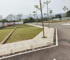 Duy nhất lô góc 100m2 sát Quốc lộ 21 chỉ 300m, gần hoa thị Hòa Lạc chỉ 5p đi xe sẵn sổ công chứng