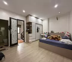 NHÀ NGUYỄN VĂN LINH – LONG BIÊN  30m² – 5 TẦNG – NGÕ Ô TÔ – FULL TIỆN ÍCH