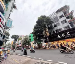 BÁN NHÀ MẶT TIỀN KD Đ.NGUYỄN TRÃI NỐI LIỀN Q1 NGAY NGUYỄN VĂN CỪ. Q5 - NGANG HIẾM 7M*21M - ĐANG