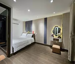 Nhà gần Trường Đại Học Công Thương Tân Phú - 3 tầng - 3PN - tặng full n ội thất - 3.65 tỷ