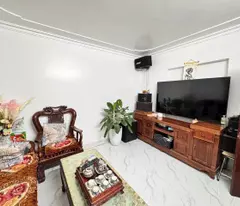 📍📍Nhà mặt đường Thư Trung - Văn Cao - 48m 4 tầng - Sân cổng riêng