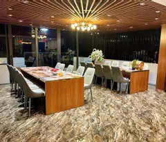 NHÀ LÔ GÓC, DOÃN KẾ THIẾN,GARA OTO TRÁNH,THANG MÁY,KINH DOANH:74MX6T,MT:5M, 28TY