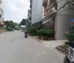 🏡 NHÀ ĐẸP 5 TẦNG – FULL NỘI THẤT – THẠCH BÀN – GIÁ 6,7 TỶ 🏡

Cơ hội sở hữu căn nhà đẹp, thiết kế