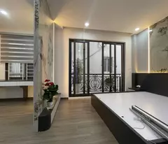 Bán nhà đẹp Dân xây Ngọc Lâm- sát phố dòng tiền khủng- 56m 5 tầng nhỉnh 11 tỷ