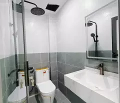 SIÊU PHẨM NHÀ ĐẸP 3 TẦNG - TRUNG TÂM QUẬN 4 - VÀO Ở NGAY.