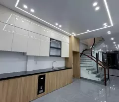 bán nhà 3 tầng đẹp, ngõ thông thẳng trung tâm quang trung gần vincom