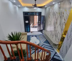 bán nhà 3 tầng đẹp, ngõ thông thẳng trung tâm quang trung gần vincom