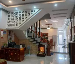 Chính chủ cần bán gấp nhà mt, 3tầng phía sau dòng tiền sẵn - bình chánh-13,6 tỷ